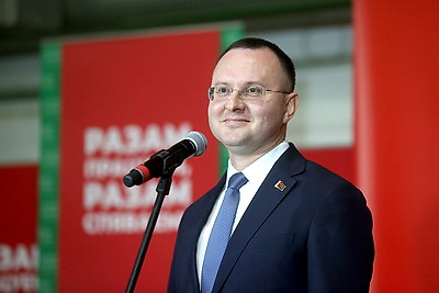 Проект \"Разам працуем, разам спяваем!\" встречают предприятия Бреста