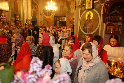 Пасхальное богослужение прошло в Гродненском Свято-Рождество-Богородичном женском монастыре