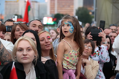 Гала-концерт \"Героям-победителям - память на века!\" проходит в Минске