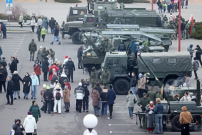 Городской квест и интерактивные площадки: второй день \"Марафона единства\" проходит в Бресте