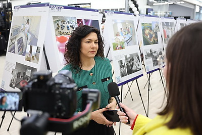 Марафон единства: фотовыставка \"Беларусь. Взлет\" представлена в Бобруйске