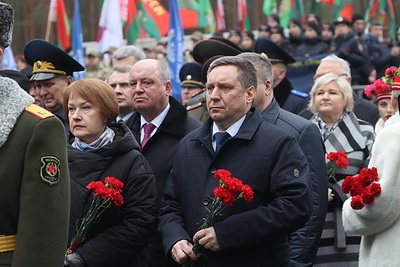 На митинге в Озаричах почтили память жертв лагеря смерти