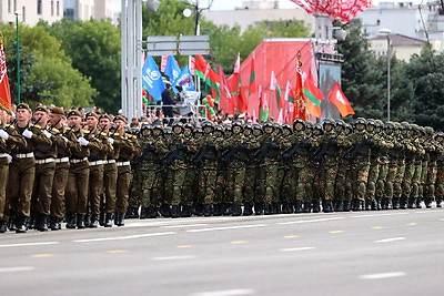 Военный парад в честь Дня Независимости прошел в Минске