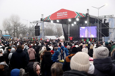 \"Марафон единства\": акция \"Я желаю в Новый год...\" и концерт \"Мы вместе\" прошли в Мозыре