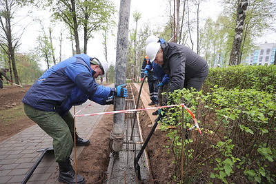 Более 310 тыс. жителей Гродненской области участвуют в субботнике на знаковых местах