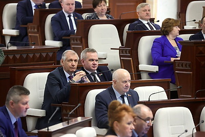 В Минске проходит заседание десятой сессии Палаты представителей