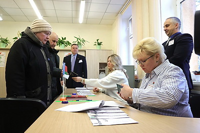 Головченко: от будущих депутатов ожидаю активной, энергичной, профессиональной работы