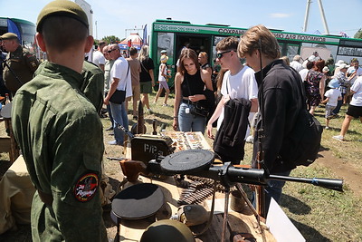 Молодежный проект \"Дорогами Памяти и Славы\" представили на празднике в Александрии