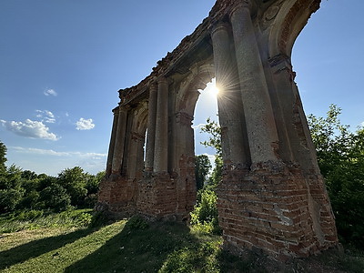 Дворцовый комплекс в Ружанах - памятник архитектуры ХVI-ХVIII вв.