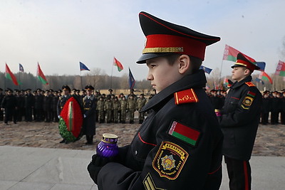 В Беларуси отдают дань памяти жителям деревни Хатынь