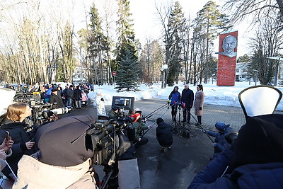 Основной и дублирующий экипажи ЭП-21 в Звездном городке торжественно проводили на Байконур