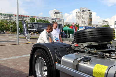 В Минске открылась выставка автотехники