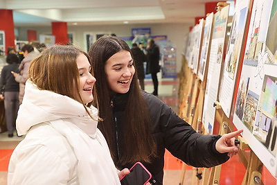 \"Время выбрало нас\": масштабный концерт \"Марафона единства\" проходит в Бобруйске