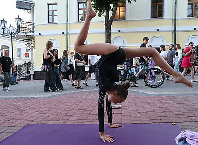 Яркая праздничная атмосфера царит в фестивальном Витебске