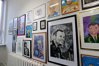 Выставочный проект \"Сто улыбок Гагарина. Улыбка для Мира\" открылась в НЦСИ