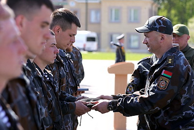 Символ мужества и отваги. Более 70 человек заслужили право ношения черного берета