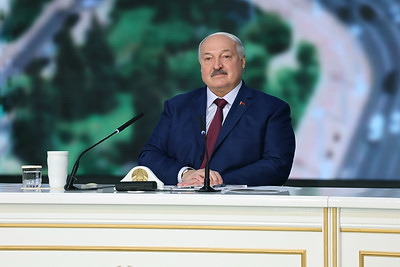 Лукашенко встретился со студентами в МГЛУ в формате открытого микрофона