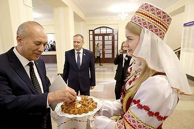 Условия и быт иностранных студентов. Посол Туркменистана посетил медицинский вуз Витебска