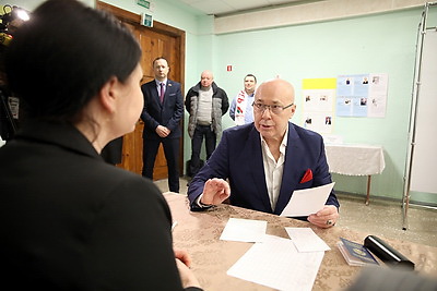 ЕДГ: в Беларуси продолжается голосование на выборах депутатов