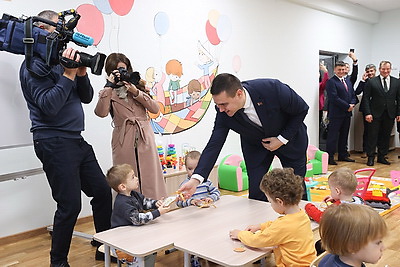 Многофункциональная и современная. В Осиповичах открыли новую школу