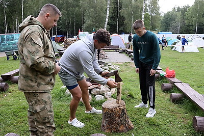 В Логойском районе стартовали сборы военно-патриотических клубов МЧС