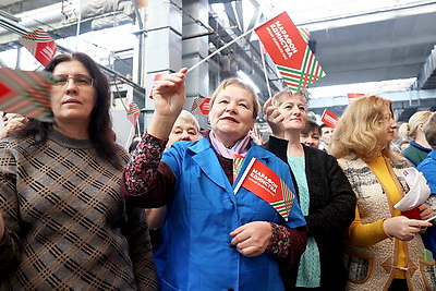 \"Разам працуем, разам спяваем!\": проект \"Марафона единства\" проходит в Барановичах