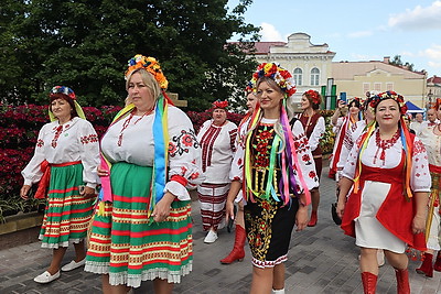 Красочное шествие представителей 35 национальностей прошло в Гродно