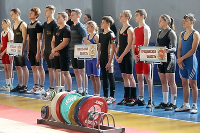 В Гомеле проходит первенство Республики Беларусь по тяжелой атлетике