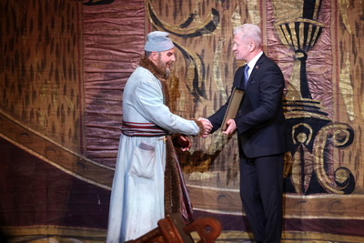 Народного артиста Беларуси Василия Ковальчука поздравили с юбилеем на сцене Большого
