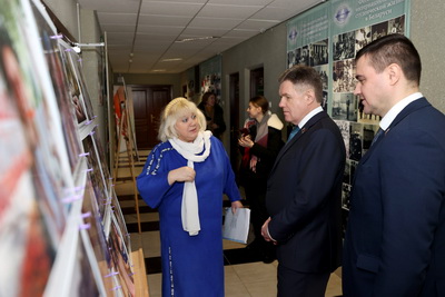 Петришенко посетил Студенческую деревню и оценил работу центров для молодежи