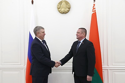 Заяц встретился с губернатором Брянской области России