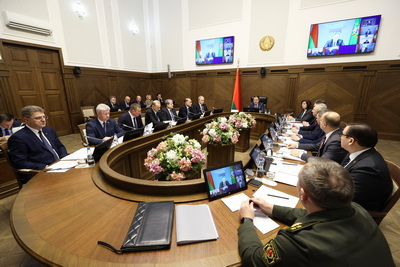 Головченко провел заседание республиканского оргкомитета по подготовке и проведению празднования 80-летия освобождения Беларуси