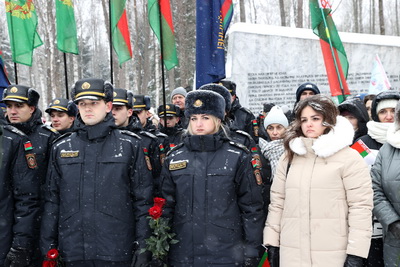 На мемориале \"Ола\" почтили память жителей сожженной в годы войны деревни