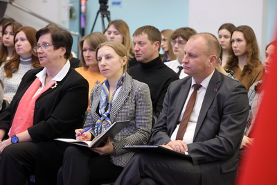 Петришенко провел встречу со студентами и преподавателями МГЛУ