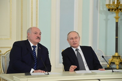 Лукашенко принял участие в мероприятии по вводу в эксплуатацию нового зимовочного комплекса станции \"Восток\" в Антарктиде