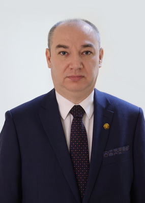 Министр здравоохранения Александр Ходжаев