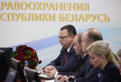 Головченко представил коллективу Минздрава нового руководителя
