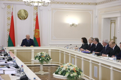 Лукашенко провел совещание с руководством Совмина