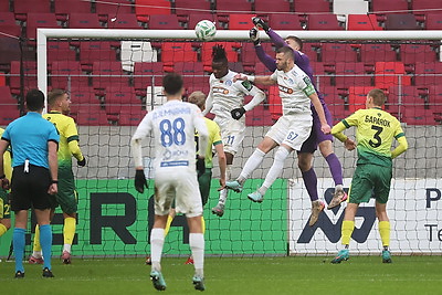 Футболисты минского \"Динамо\" сыграли вничью с чемпионами Беларуси