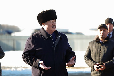 Лукашенко совершил рабочую поездку в Смолевичский район