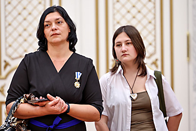 Для многодетных семей провели экскурсию во Дворце Независимости