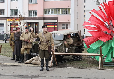 Новые муралы в память о воинах-освободителях открыли в Гомеле