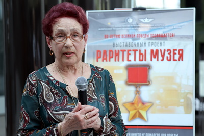 Из семейного архива в музей. Медаль \"Золотая Звезда\" представлена на выставке в Музее истории ВОВ