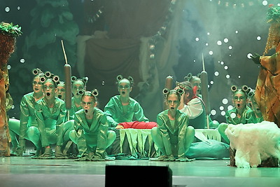 Более 600 ребят собрал областной новогодний праздник в Солигорске