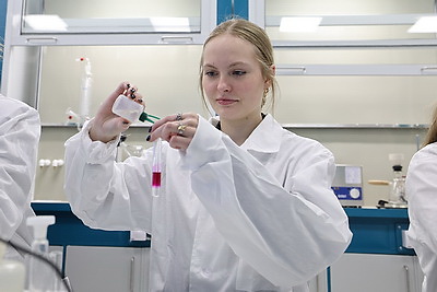 Лаборатория химического анализа и обучения открылась в Лицее им. Ф.Э.Дзержинского БГУ