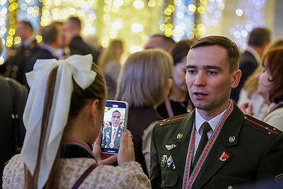 Второе заседание VII ВНС продолжает работу