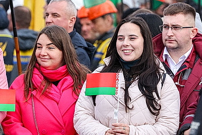 Лукашенко в Мозыре открыл обновленный мост через Припять