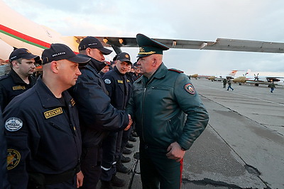 Самолет Минобороны с белорусскими спасателями вернулся из Мьянмы