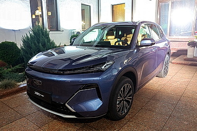 \"БЕЛДЖИ\" презентовал первый белорусский гибрид BELGEE X80 PHEV