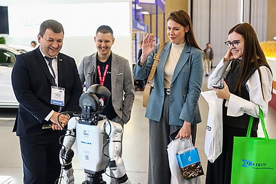 \"ИННОПРОМ. Беларусь\". Вопросы промышленной интеграции обсуждают на полях форума